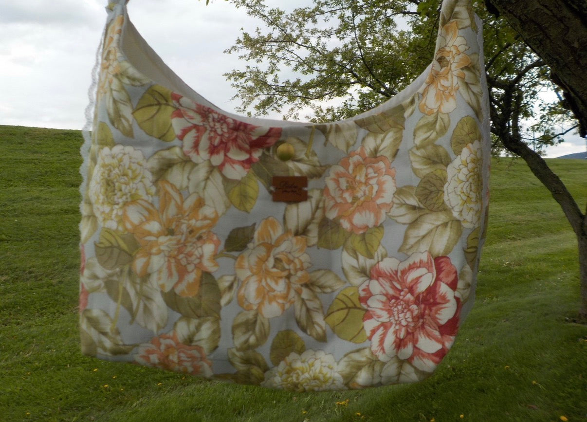 blossom quilted purse
