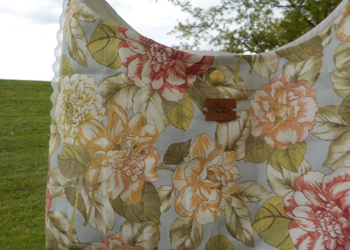 blossom quilted purse