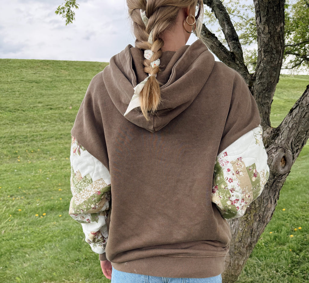 matcha date quilted sleeve hoodie