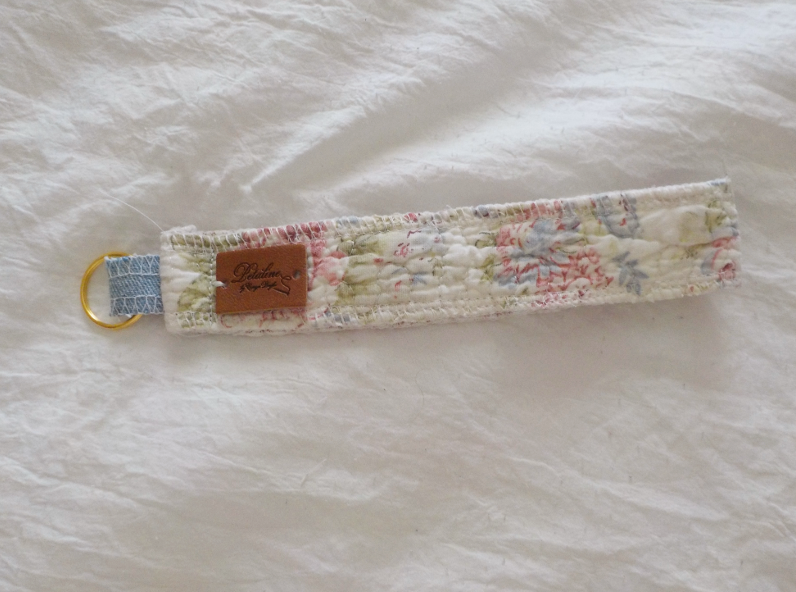 floral wristlet